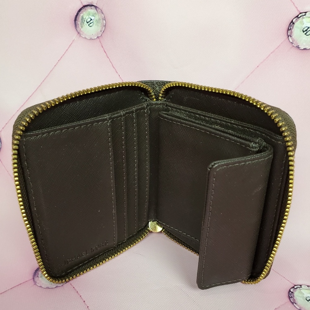 Wallet - Picture 2 of 3